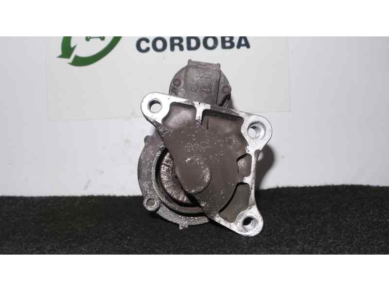 Recambio de motor arranque para renault megane ii berlina 3p 1.4 16v referencia OEM IAM D7E47-8200266777A VALEO 8.DIENTES