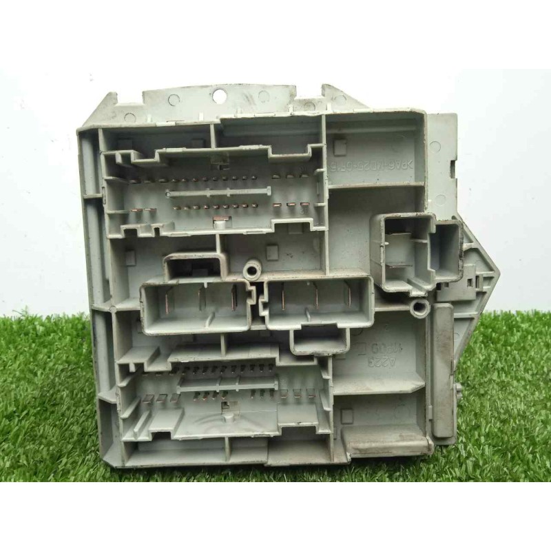 Recambio de caja reles / fusibles para fiat idea (135) 1.3 jtd cat referencia OEM IAM 51739427  