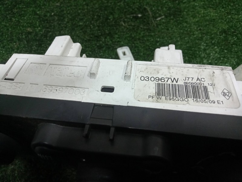Recambio de mando calefaccion / aire acondicionado para renault clio iii 1.6 16v referencia OEM IAM 69597003-030967W J77AC 