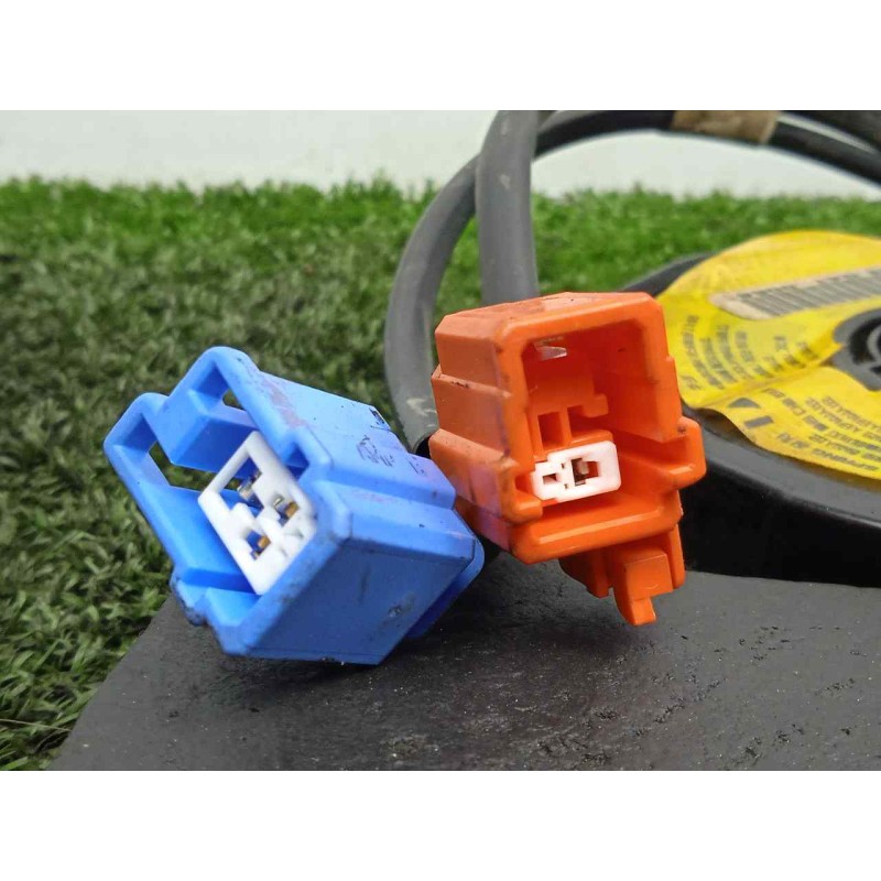 Recambio de anillo airbag para kia carens 2.0 turbodiesel cat referencia OEM IAM 0K2FA66126A  