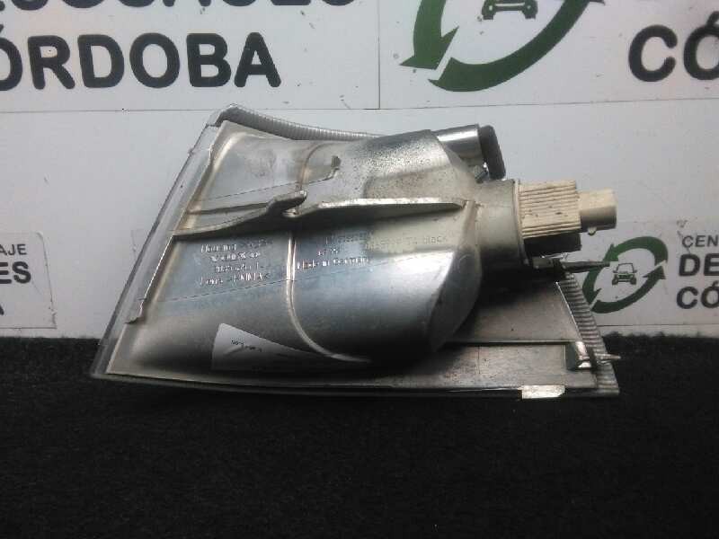 Recambio de piloto delantero derecho para volvo v40 familiar 1.9 diesel referencia OEM IAM 30854654 96-01 TRANSPARENTE