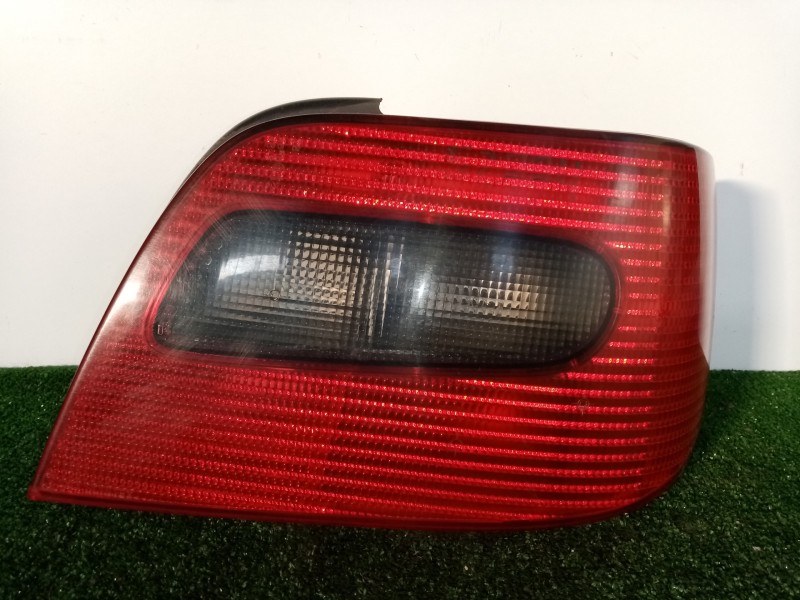 Recambio de piloto trasero derecho para citroën xsara berlina referencia OEM IAM  1.SERIE 