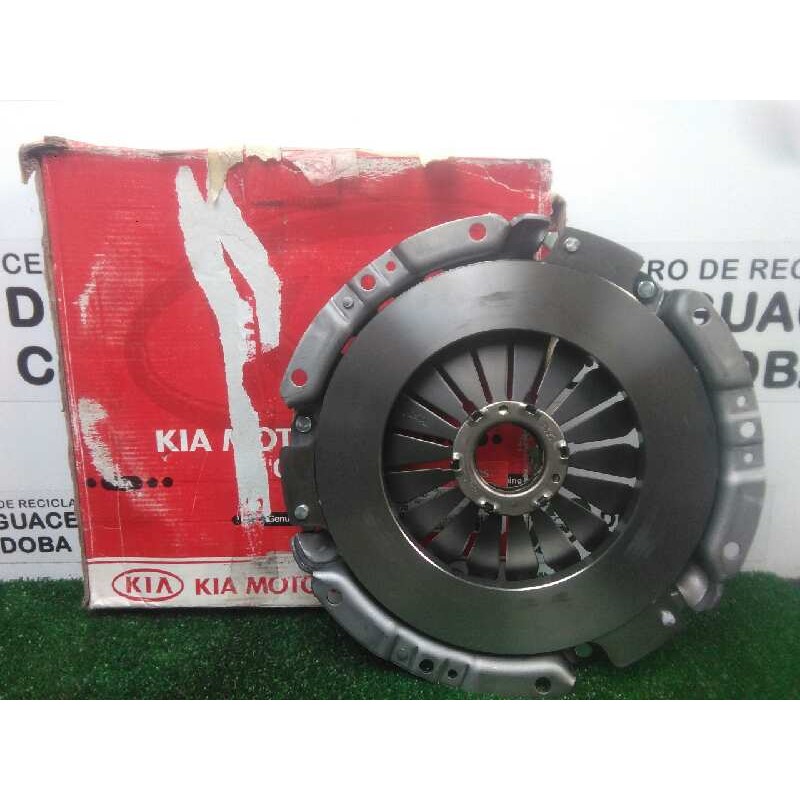 Recambio de plato presion embrague para kia cerato 2.0 cat referencia OEM IAM 4130028035  