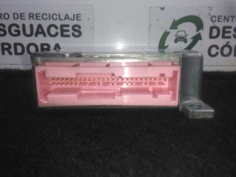 Recambio de centralita airbag para volvo v40 familiar 1.9 diesel referencia OEM IAM 30613499A TEMIC 