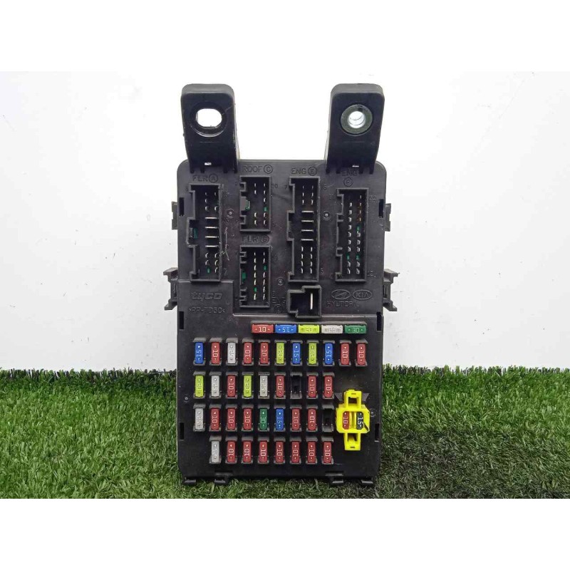 Recambio de caja reles / fusibles para hyundai accent (mc) 1.4 cat referencia OEM IAM 919501G010  