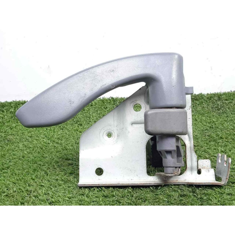 Recambio de maneta interior delantera derecha para mitsubishi canter 4.05  4.9 diesel referencia OEM IAM SINREFERENCIA  