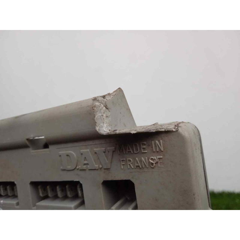 Recambio de centralita check control para peugeot 205 berlina 1.1 referencia OEM IAM SINREFERENCIA  CON.TARA