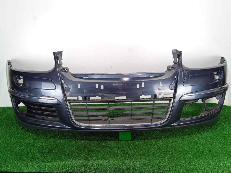 Recambio de paragolpes delantero para volkswagen jetta (1k2) 2.0 tdi referencia OEM IAM 1K0805903B  