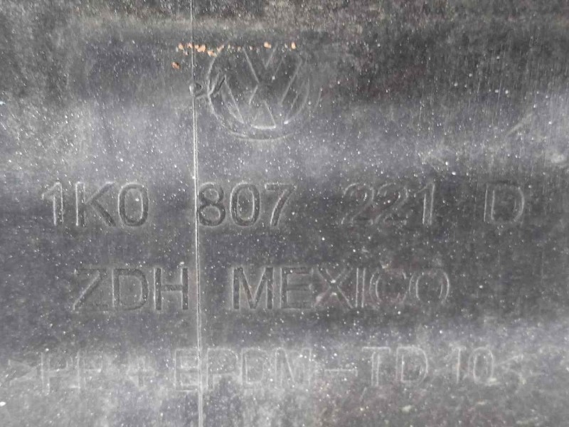 Recambio de paragolpes delantero para volkswagen jetta (1k2) 2.0 tdi referencia OEM IAM 1K0805903B  