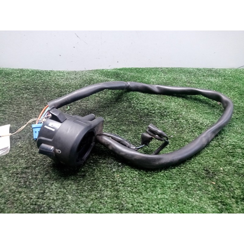 Recambio de piña izquierda para honda forza 250 250 c.c referencia OEM IAM 35200KSVD01  