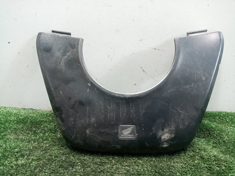 Recambio de moldura para honda forza 250 250 c.c referencia OEM IAM 64338KSVJ000 TAPA FRONTAL 