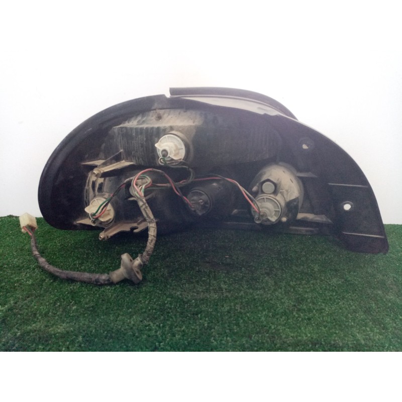 Recambio de piloto trasero derecho para kia sephia referencia OEM IAM   