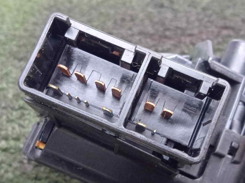 Recambio de mando limpia para toyota avensis (t27) 2.2 d-4d cat referencia OEM IAM 8465205180-0518017F420  