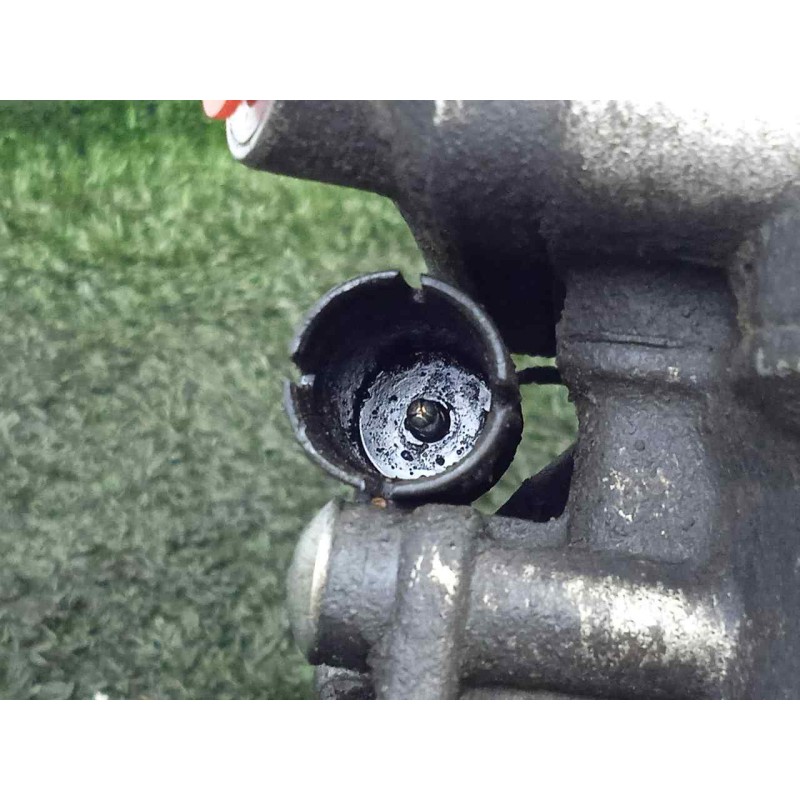 Recambio de compresor aire acondicionado para chrysler jeep gr.cherokee (wj/wg) 2.7 crd cat referencia OEM IAM 4472208921 DENSO 