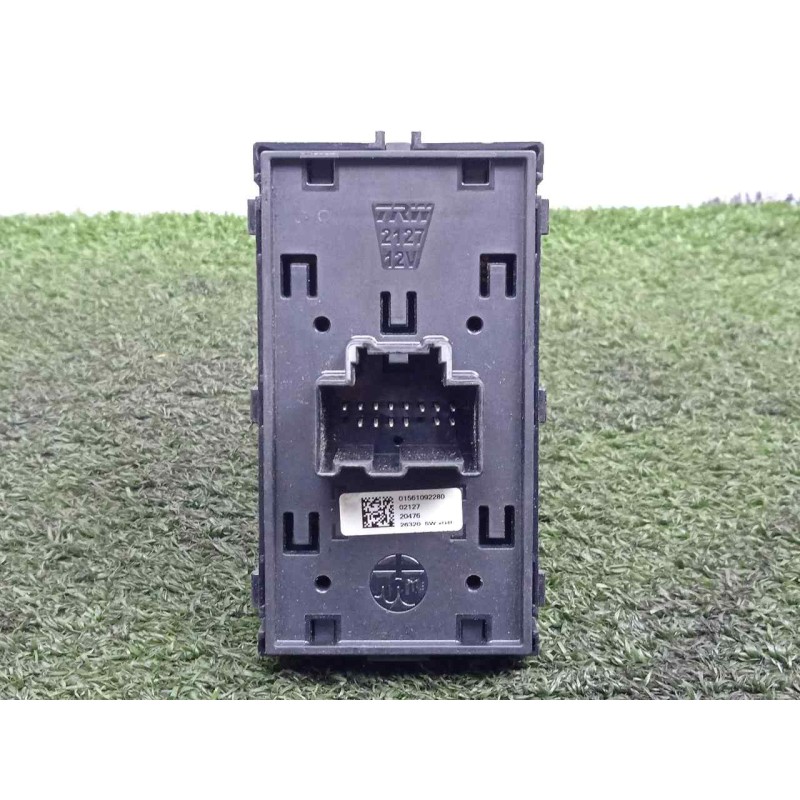 Recambio de mando elevalunas delantero derecho para alfa romeo stelvio (630) 2.2 jtdm cat referencia OEM IAM 01561092280  