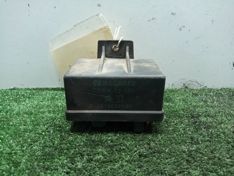 Recambio de caja precalentamiento para peugeot 406 berlina (s1/s2) 2.0 hdi referencia OEM IAM 9619039780  