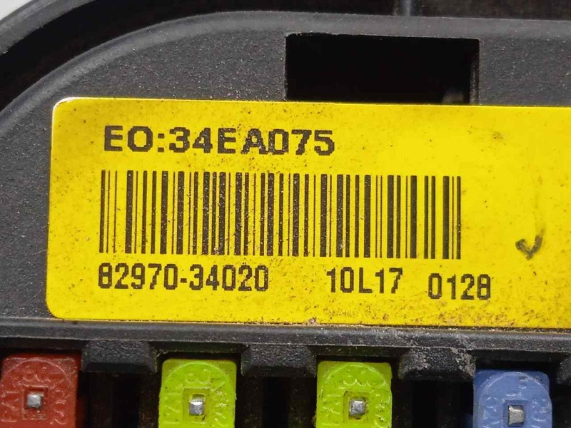 Recambio de caja reles / fusibles para ssangyong korando 2.0 td cat referencia OEM IAM 8297034020  