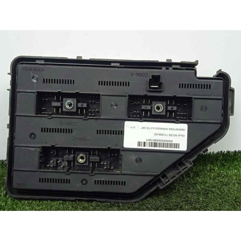 Recambio de caja reles / fusibles para ssangyong korando 2.0 td cat referencia OEM IAM 8297034020  