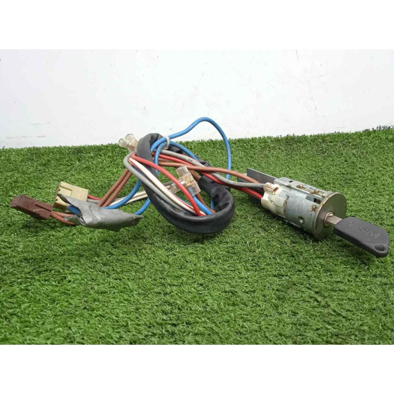 Recambio de conmutador de arranque para peugeot 205 berlina 1.1 referencia OEM IAM SINREFERENCIA 2.CONECTORES 