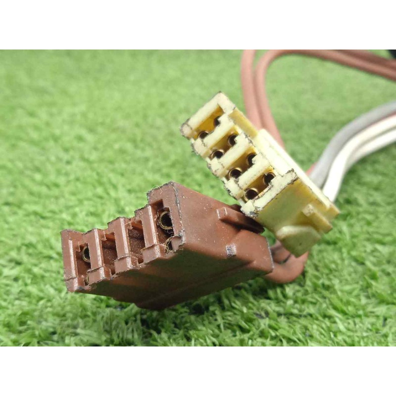 Recambio de conmutador de arranque para peugeot 205 berlina 1.1 referencia OEM IAM SINREFERENCIA 2.CONECTORES 