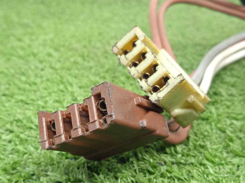 Recambio de conmutador de arranque para peugeot 205 berlina 1.1 referencia OEM IAM SINREFERENCIA 2.CONECTORES 