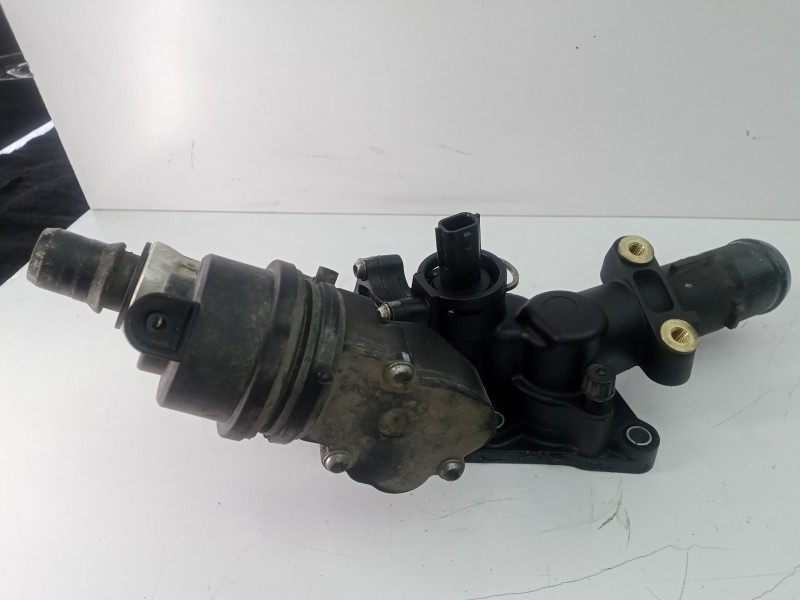 Recambio de termostato para renault megane iii berlina 5 p 1.5 dci diesel fap referencia OEM IAM 110608431R  