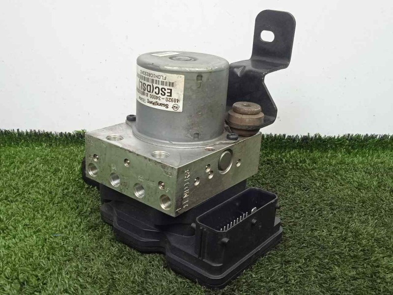 Recambio de abs para ssangyong korando 2.0 td cat referencia OEM IAM 5WY7F19D-BE6003C001-4892034000 MANDO 