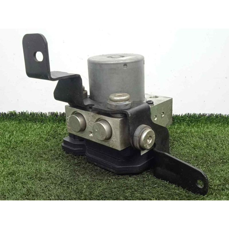 Recambio de abs para ssangyong korando 2.0 td cat referencia OEM IAM 5WY7F19D-BE6003C001-4892034000 MANDO 