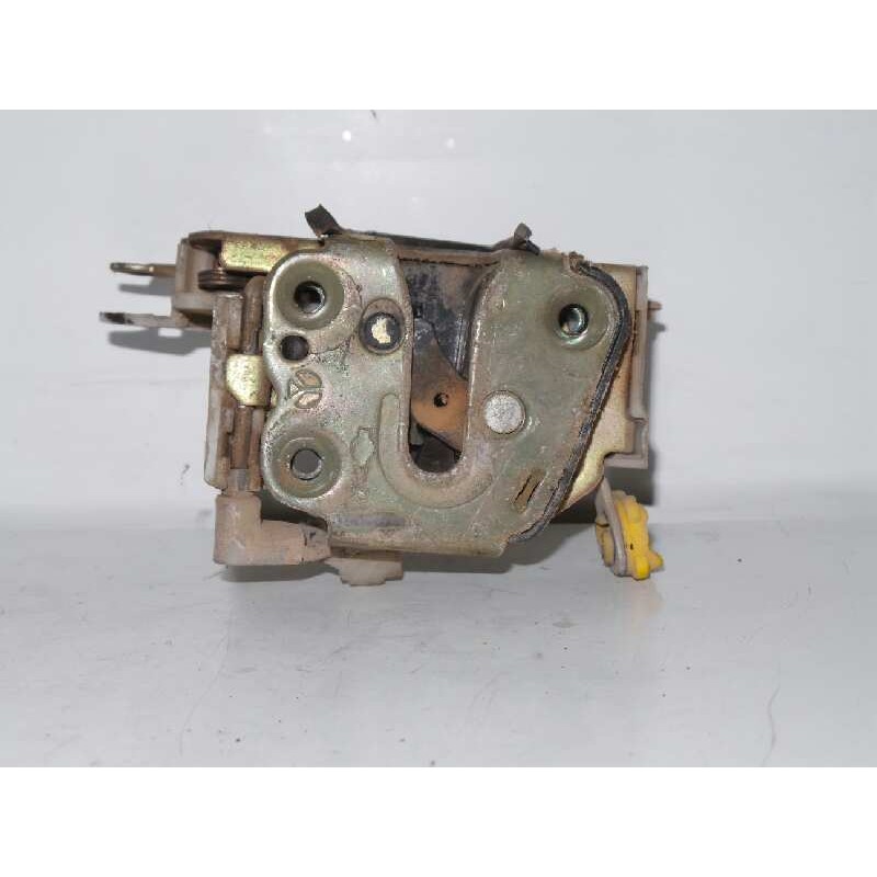 Recambio de cerradura puerta delantera derecha para nissan terrano/terrano.ii (r20) comfort referencia OEM IAM  3.PUERTAS 