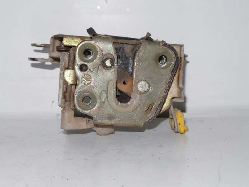 Recambio de cerradura puerta delantera derecha para nissan terrano/terrano.ii (r20) comfort referencia OEM IAM  3.PUERTAS 