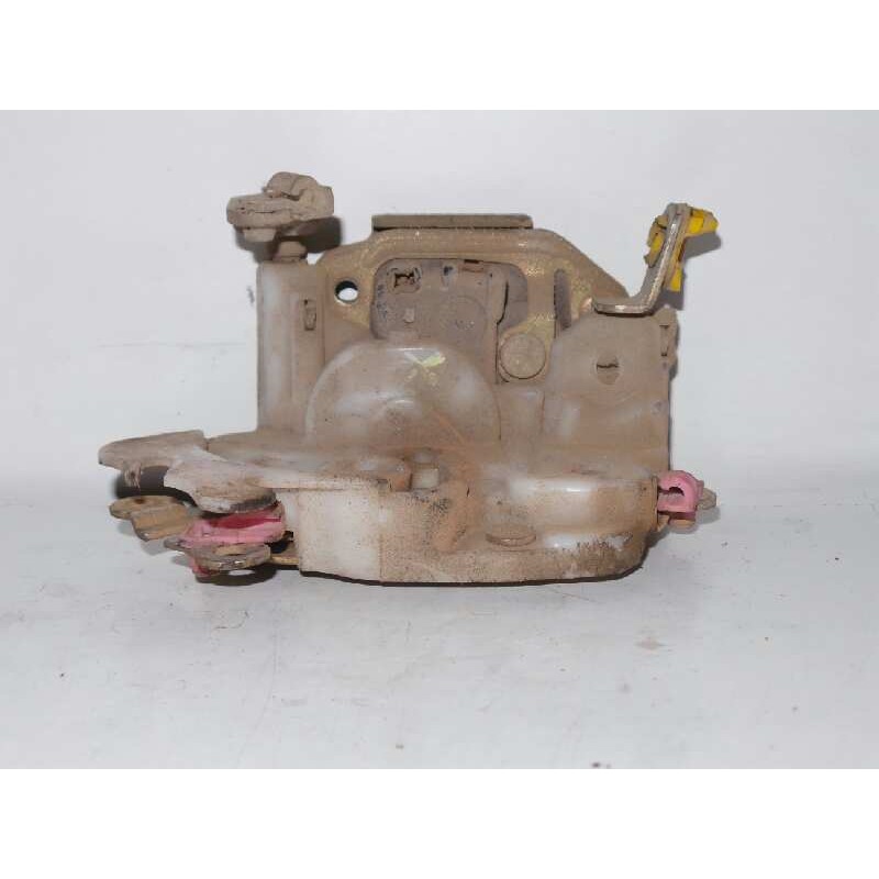 Recambio de cerradura puerta delantera derecha para nissan terrano/terrano.ii (r20) comfort referencia OEM IAM  3.PUERTAS 