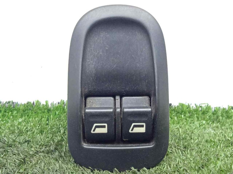 Recambio de mando elevalunas delantero izquierdo para peugeot 206 berlina 1.4 referencia OEM IAM  2.BOTONES 