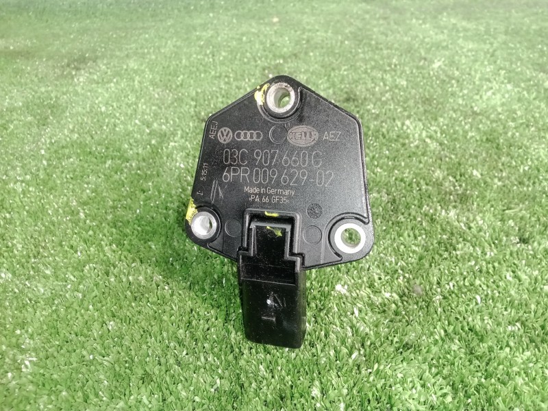 Recambio de sensor para seat leon (1p1) 1.6 tdi referencia OEM IAM 03C907660G-6PR00962902 HELLA 3.PINES