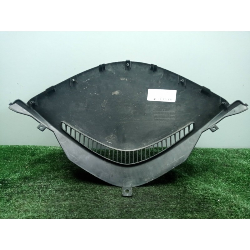 Recambio de moldura para honda forza 250 250 c.c referencia OEM IAM 64336KSVJ000 FRONTAL CUPULA 