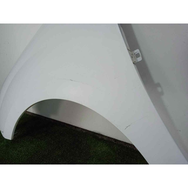 Recambio de aleta delantera izquierda para renault kangoo 1.5 dci diesel cat referencia OEM IAM 631011587R BLANCO 