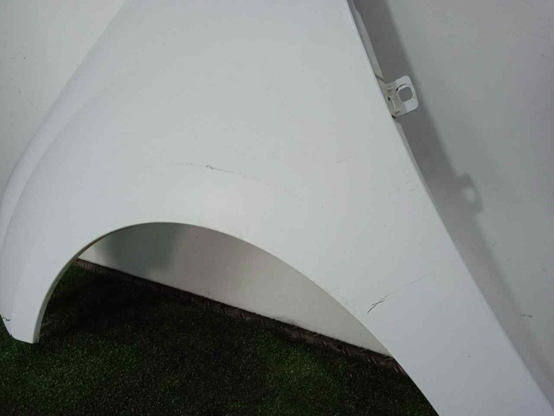 Recambio de aleta delantera izquierda para renault kangoo 1.5 dci diesel cat referencia OEM IAM 631011587R BLANCO 