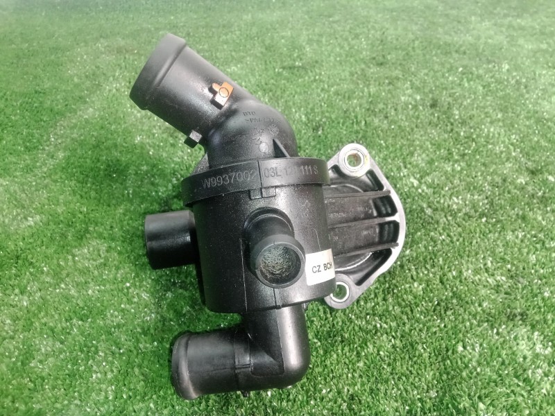 Recambio de termostato para seat leon (1p1) 1.6 tdi referencia OEM IAM 03L121111S-W9937002  