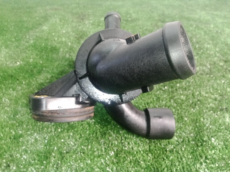 Recambio de termostato para seat leon (1p1) 1.6 tdi referencia OEM IAM 03L121111S-W9937002  