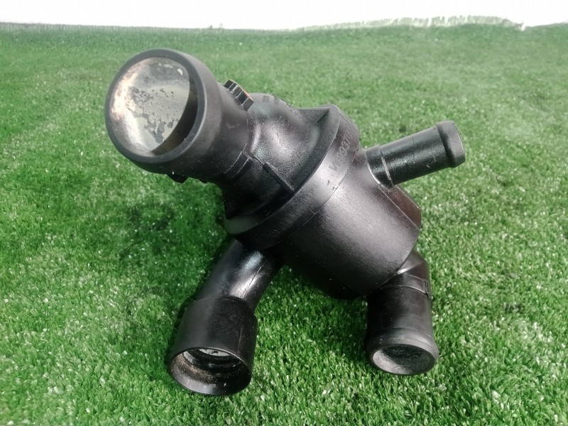 Recambio de termostato para seat leon (1p1) 1.6 tdi referencia OEM IAM 03L121111S-W9937002  