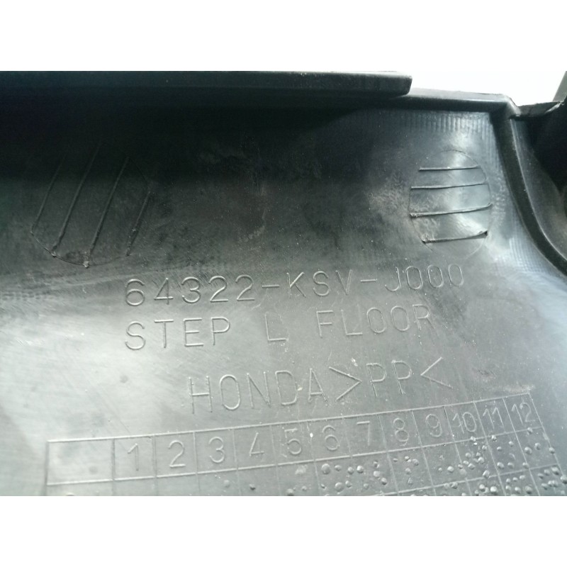 Recambio de moldura para honda forza 250 250 c.c referencia OEM IAM 64322KSVJ00-64322KSVJ000 SUELO IZQUIERDO 
