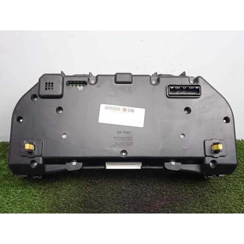 Recambio de cuadro instrumentos para toyota avensis (t27) 2.2 d-4d cat referencia OEM IAM MB2574707791-8380005N30  