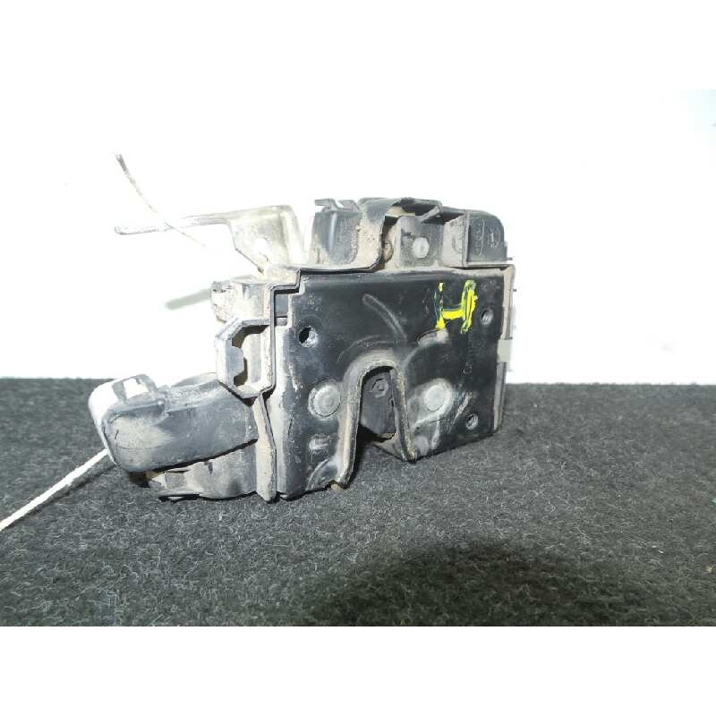 Recambio de cerradura puerta delantera derecha para volkswagen polo berlina (6n1) básico referencia OEM IAM 6N1837016D 5.PUERTAS