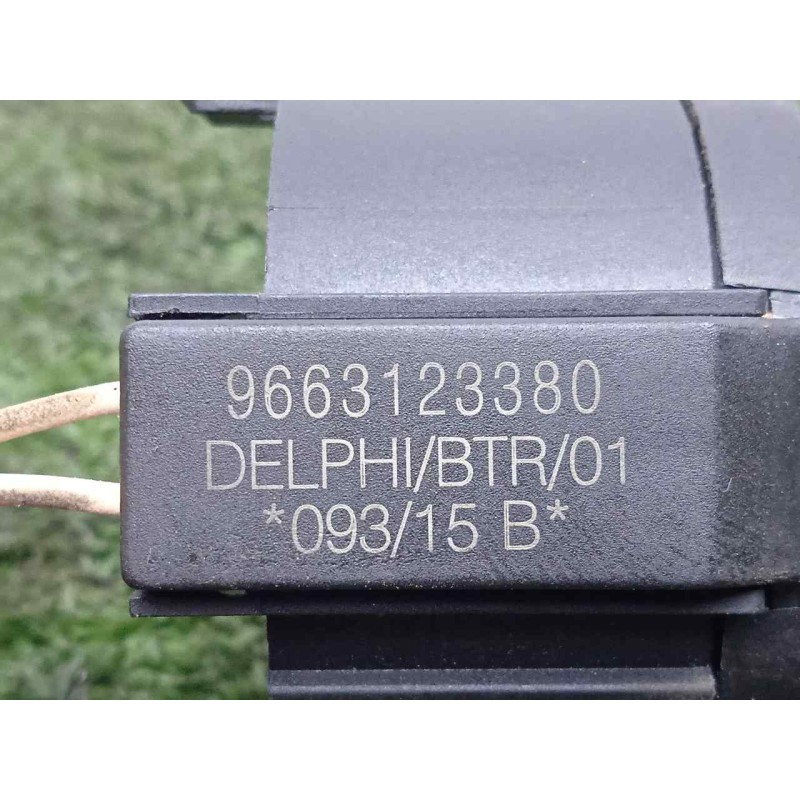 Recambio de antena para peugeot 208 1.4 hdi fap referencia OEM IAM 9663123380  