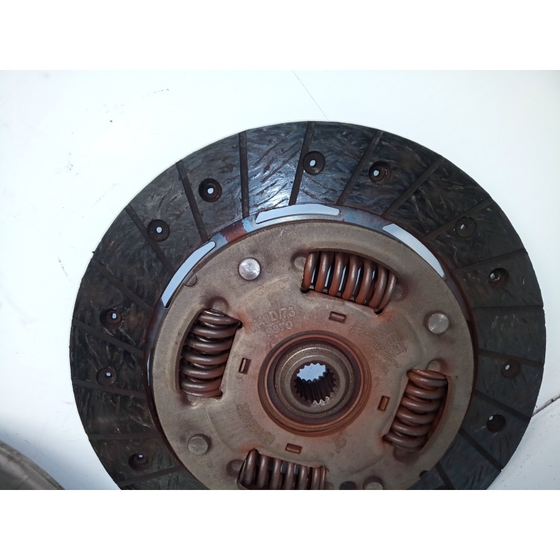 Recambio de kit embrague para fiat grande punto (199) 1.2 cat referencia OEM IAM 199A4000 163805 199A4000