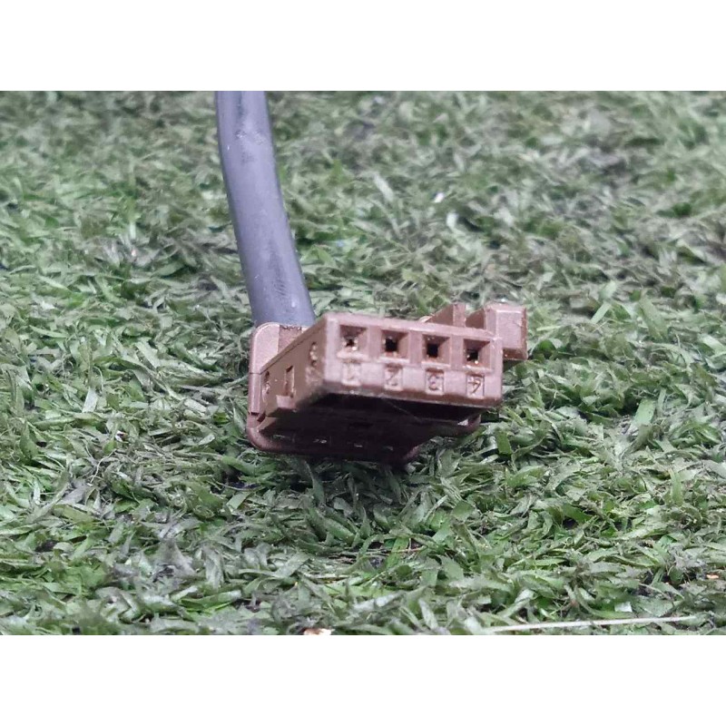 Recambio de antena para peugeot 208 1.4 hdi fap referencia OEM IAM 9663123380  