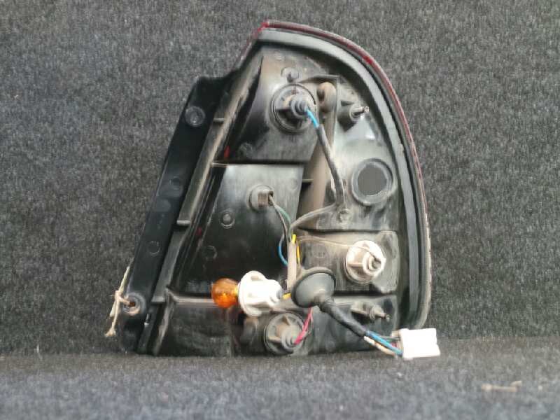 Recambio de piloto trasero izquierdo para daewoo nubira berlina referencia OEM IAM  96-99 4.PUERTAS