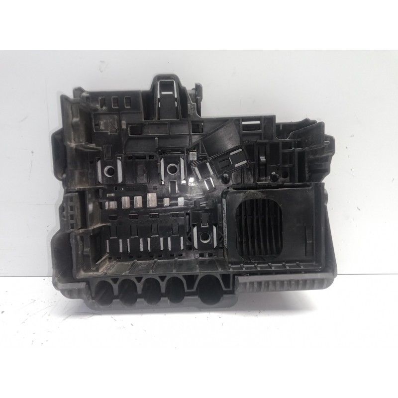 Recambio de caja reles / fusibles para opel corsa e 1.4 referencia OEM IAM 13491092  