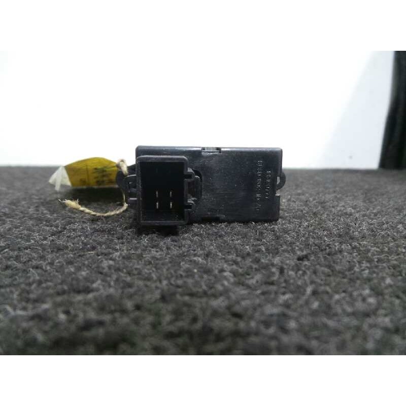 Recambio de mando elevalunas trasero izquierdo para daewoo nubira berlina referencia OEM IAM   6 PINES