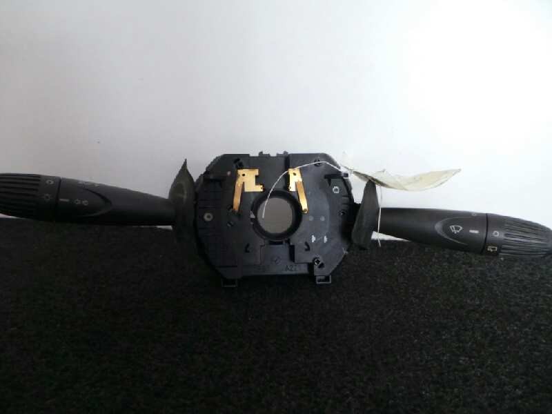 Recambio de mando luces para fiat punto berlina (188) 1.2 cat referencia OEM IAM A223 MANDO DOBLE 