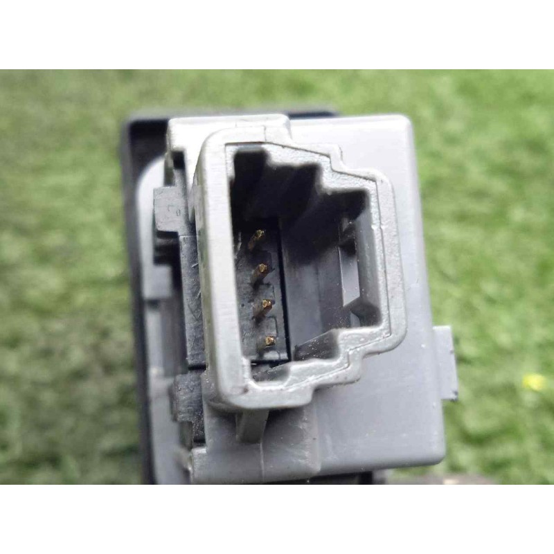 Recambio de warning para toyota avensis (t27) 2.2 d-4d cat referencia OEM IAM 8433205070  